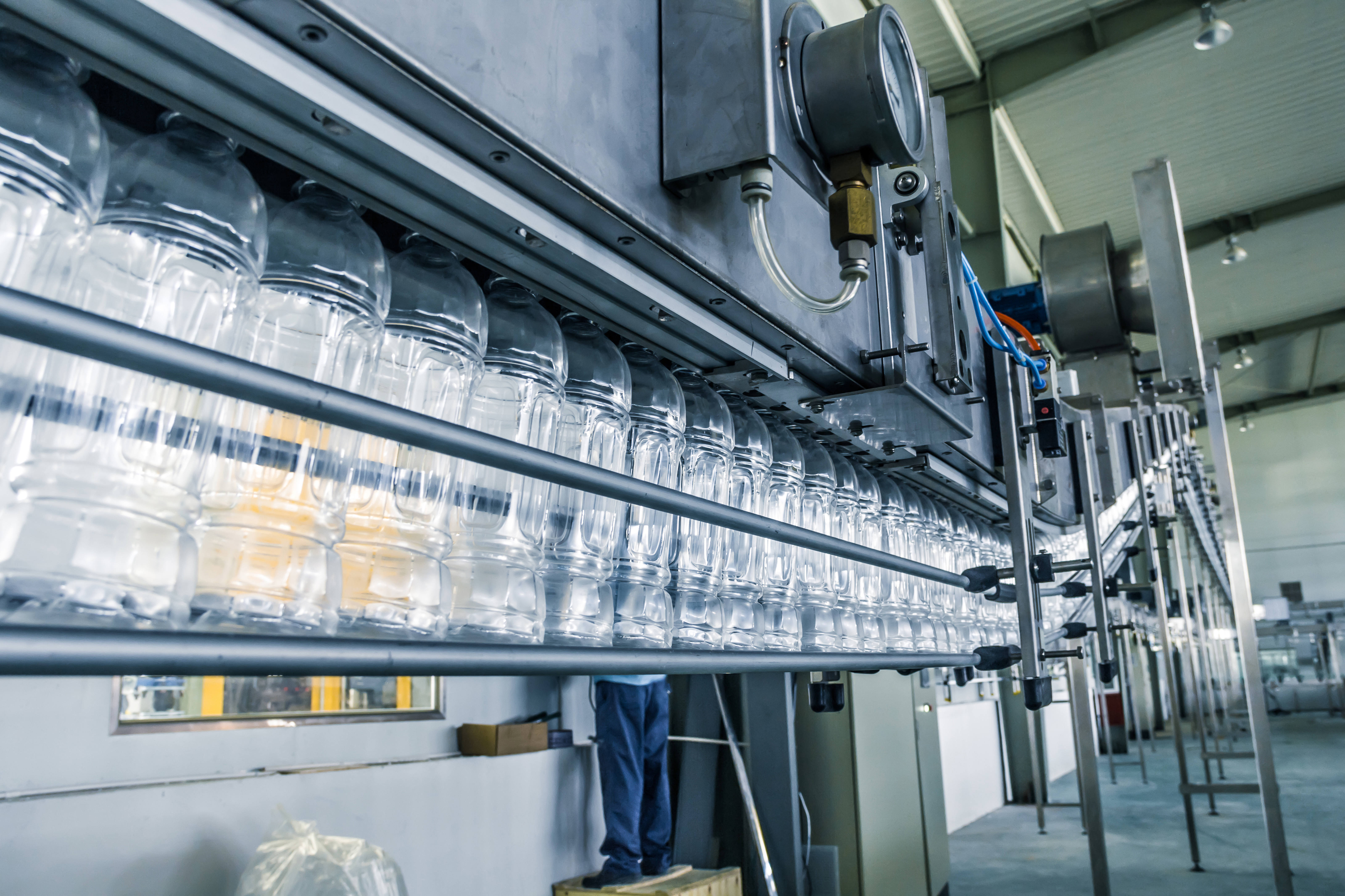 Plastic Bottle Manufacturing with Nitrogen